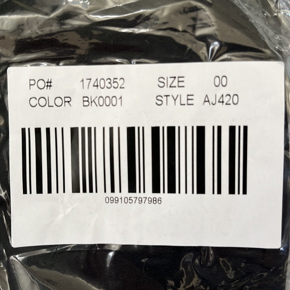 NWT J.Crew | Hayden kickout crop pant in bi-stretch cotton | Size 00 - Picture 6 of 6